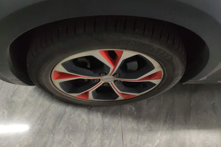 Used Lynk & Co 02 2018 1.5T DCT Two-Wheel Drive Zhaopu Version China V Standard Left Front Wheel Hub