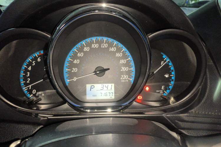 Used Toyota YARiS L Zhi Xuan 2016 Revised 1.5E CVT Charming Edition
