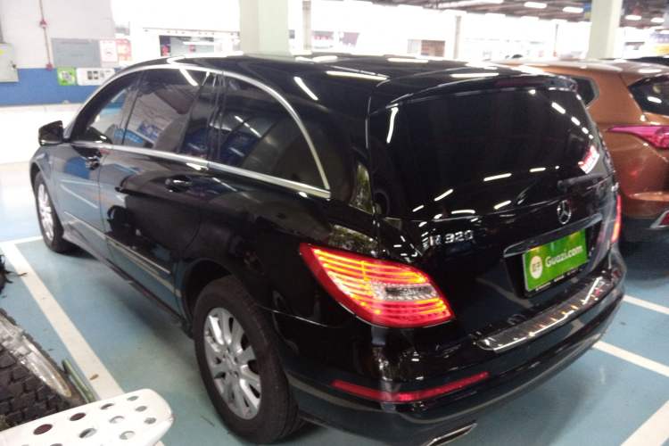 Used Mercedes-Benz R-Class 2017 R 320 4MATIC Business Edition Prestige Model