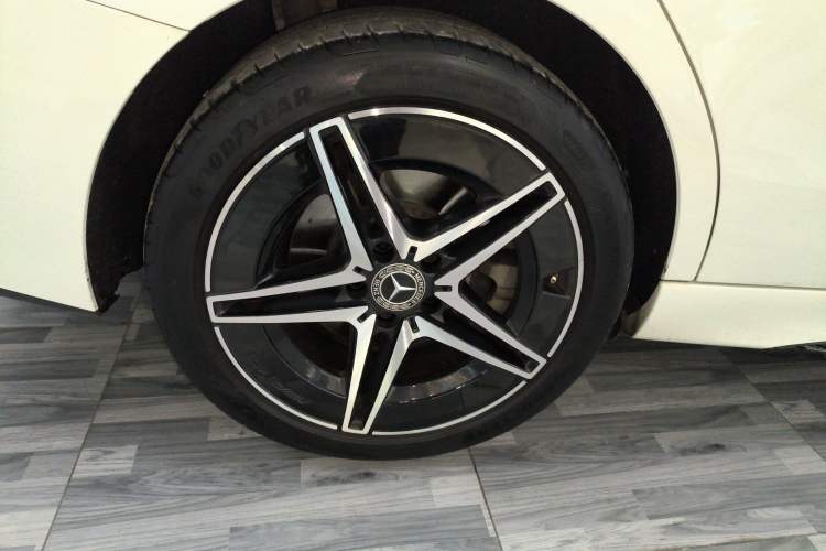 Used Mercedes-Benz C-Class 2025 C 260 L Obsidian Night Sport Edition
