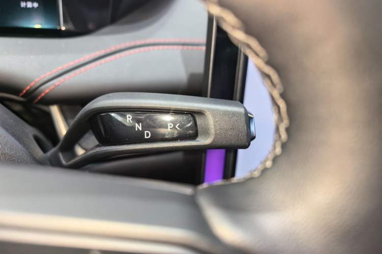 Used Xiaomi Auto SU7 2024 Four-Wheel Drive Ultra-Long Range Advanced Intelligent Driving Max Edition