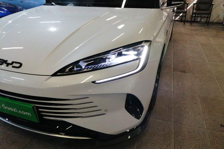 Used BYD Seal 2023 DM-i 1.5L 121km Prestige Model
