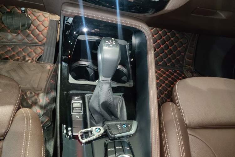 Used BMW X1 2019 sDrive18Li Premium Edition Gear Lever