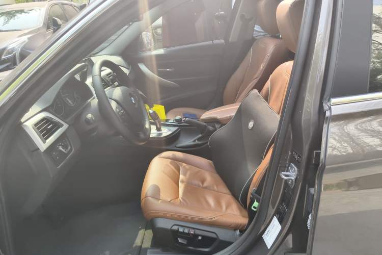 Used BMW 3 Series 2014 320Li Fashion Model
