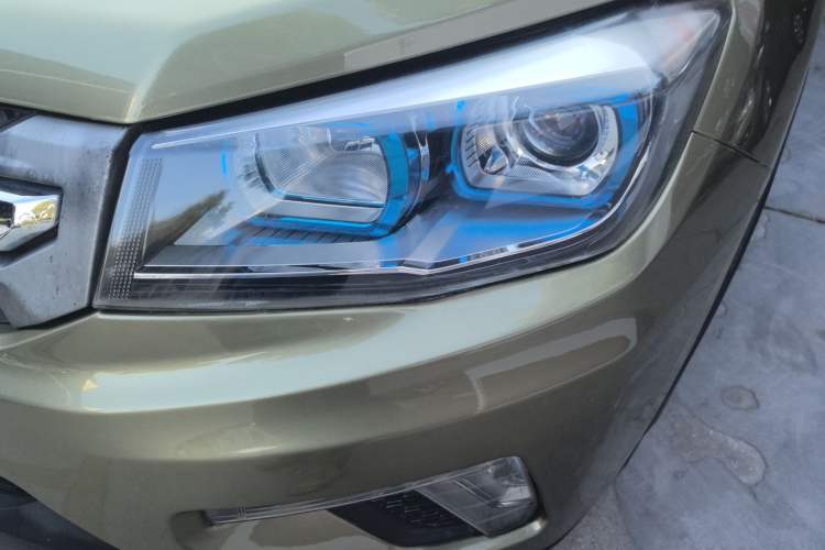 Used CHANGAN CS75 2016 2.0L Manual Luxury Version China V Standard
