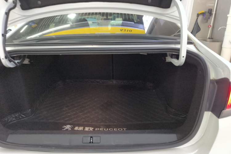 Used Peugeot 308 2019 230THP Automatic Luxury Edition China VI Standard
