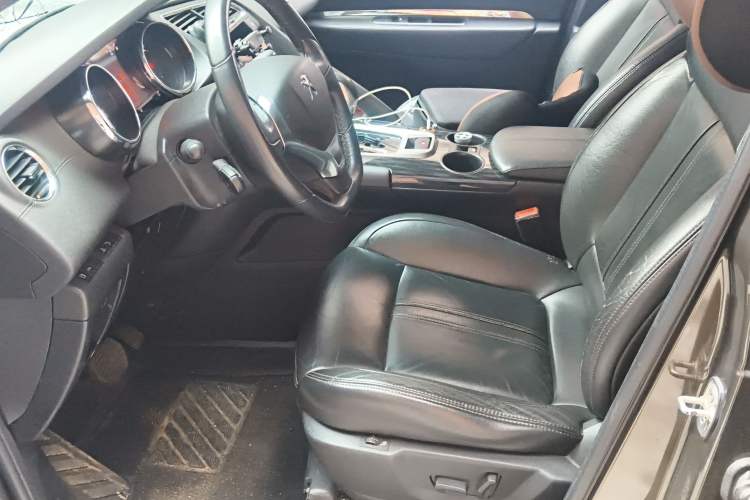 Used Peugeot 3008 2013 2.0L Automatic Trend Edition Left Front Seat