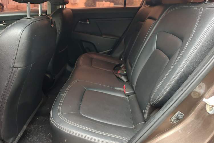 Used Kia Sportage R 2012 2.0L Automatic Two-Wheel Drive GLS