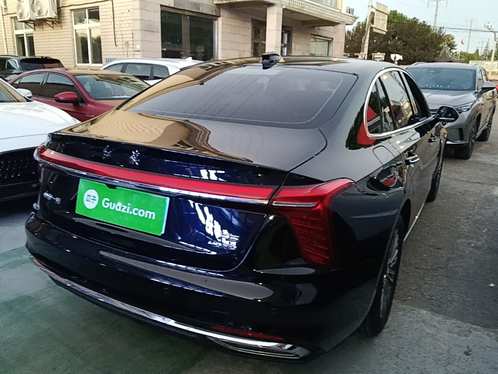 Hongqi H5 2024 2.0T Automatic Smart Connect Flagship Edition - Chinese Trim Xiang — снимка 6