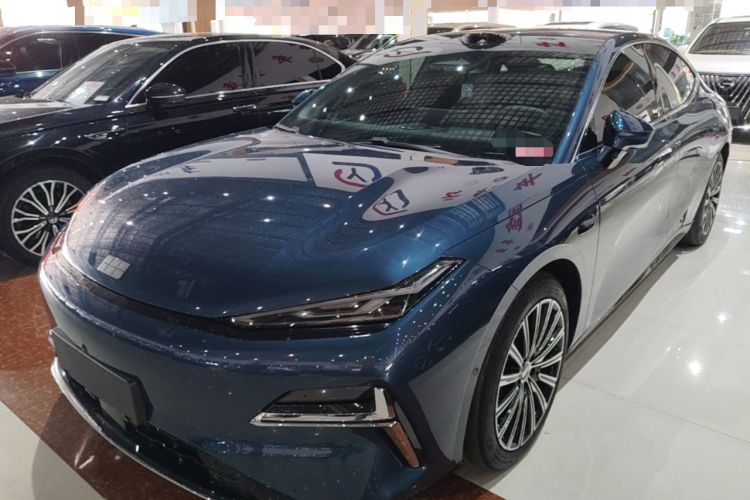 Used Geely Galaxy 8 2025 130km EM-P Starship Edition