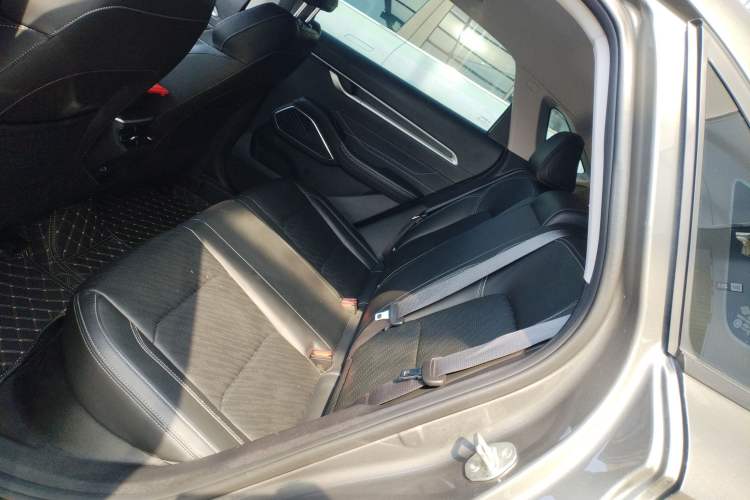 Used Geely Auto Emgrand 2023 4th Generation Champion Edition 1.5L CVT Luxury Model