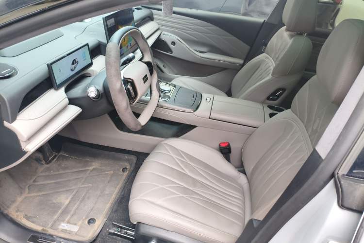 Used Geely Galaxy 8 2025 130km EM-i Flagship Edition
