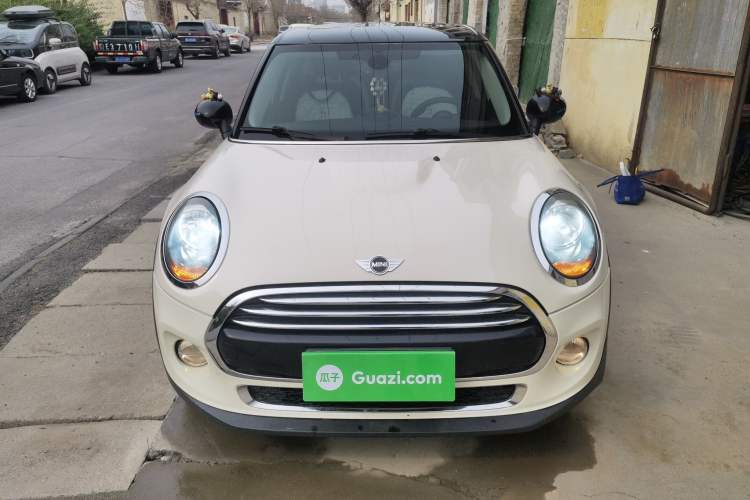 Used MINI 2015 1.5T COOPER Fun Five-Door Edition
