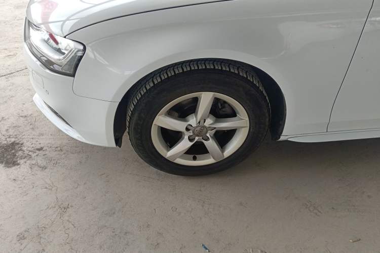 Used Audi A4L 2013 35 TFSI Automatic Comfort Model
