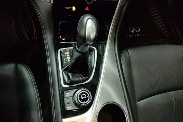 Used Infiniti Q50L 2016 2.0T Enjoyment Edition
