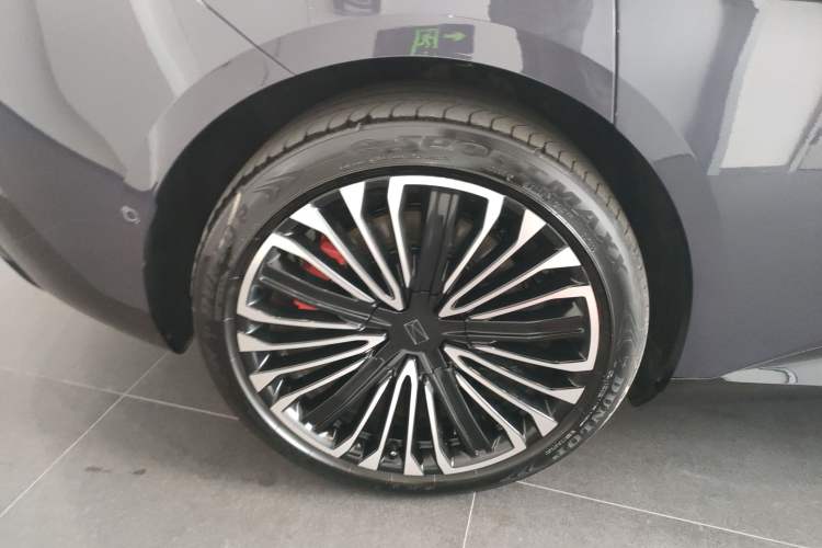 Used Avatr 12 2025 Ultra Extended-Range Edition
