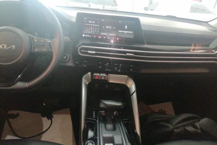 Used Kia Sportage R 2021 Ace 2.0L Challenge Edition Audio And AC Panel