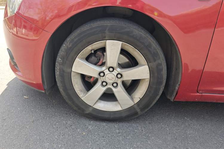 Used Chevrolet Cruze 2013 1.6L SE MT Exterior 4