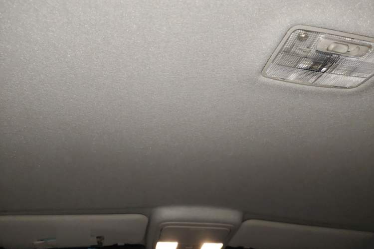 Used JMC Yuhu 5 2018 2.4T Classic Edition Diesel Manual 4x4 Luxury Version JX4D24A5L