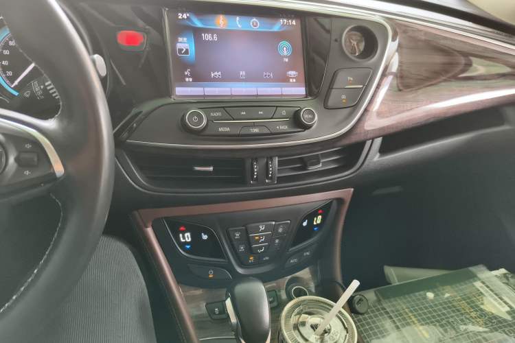 Used Buick Envision 2016 28T Four-Wheel Drive Elite Version Audio And AC Panel