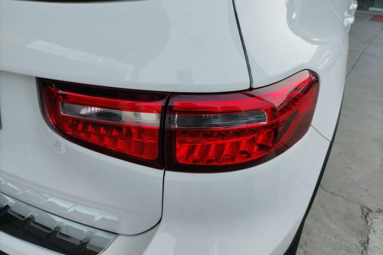 Used Mercedes-Benz GLB 2020 GLB 180 Fashion Model Exterior 3