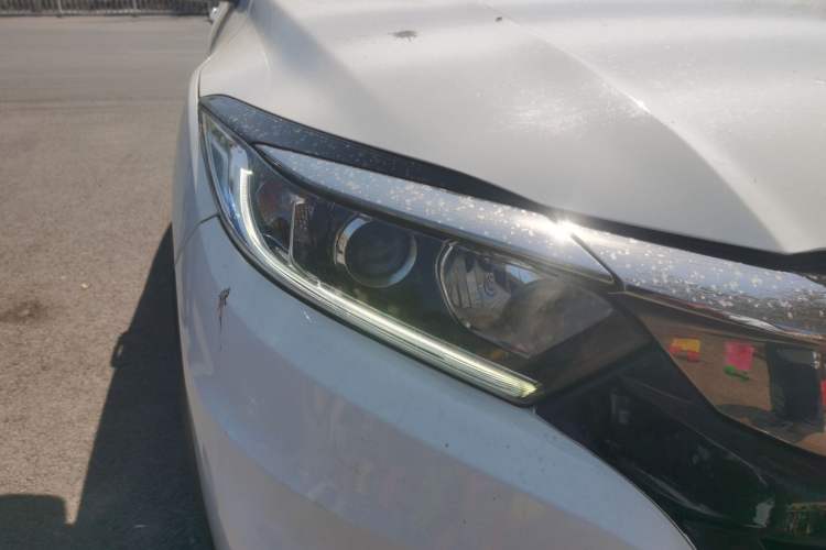 Used Honda Vezel 2022 1.5L CVT Phantom Night Pioneer Edition Right Front Headlight