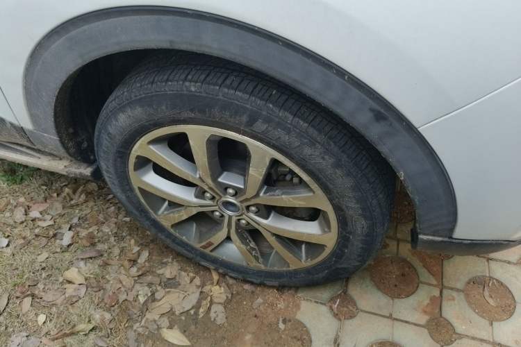 Used Haval H2s 2017 Red-Label 1.5T Dual-Clutch Luxury Model
