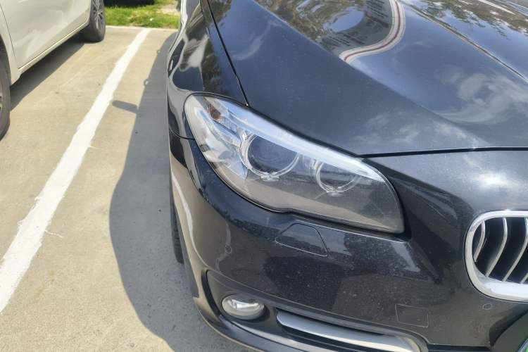 Used BMW 5 Series 2014 528Li Fashion Design Package Right Front Headlight