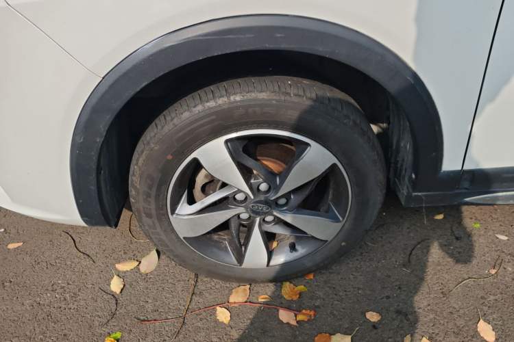 Used JAC Group Refine S3 2017 1.5L Manual Luxury Smart Model Left Front Wheel Hub