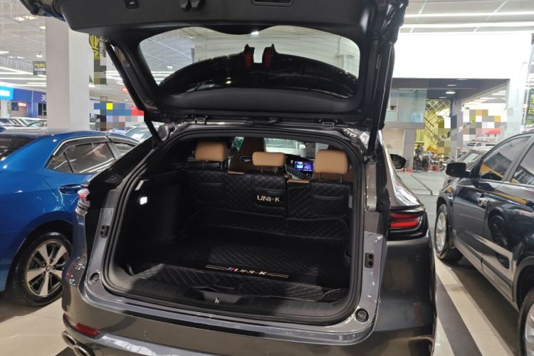 Used CHANGAN UNI-K 2021 2.0T Excellence Edition Trunk