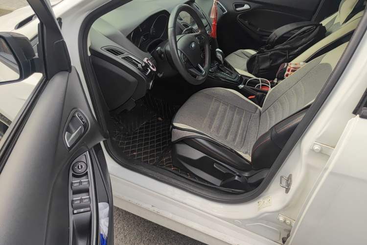 Used Ford Focus 2017 1.5T CTCC White and Black Limited Edition