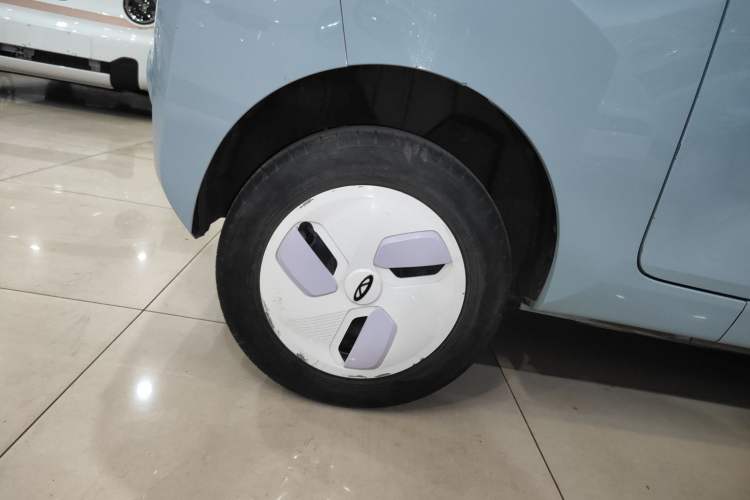 Used Chery QQ Ice Cream 2022 120km Conical Shape Lithium Iron Phosphate