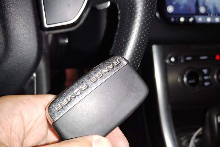 Used Land Rover Range Sport 2017 3.0 SC V6 HSE DYNAMIC Vehicle Key