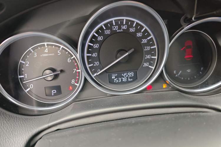 Used Mazda CX-5 2015 2.5L Automatic 4x4 Flagship Model Odometer Close Up