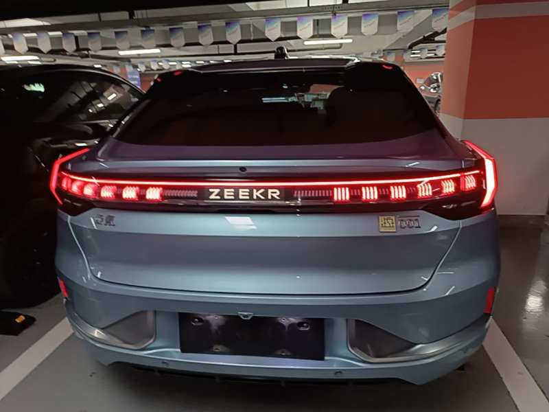 Used Zeekr 001 2023 WE Edition 100 kWh — 5