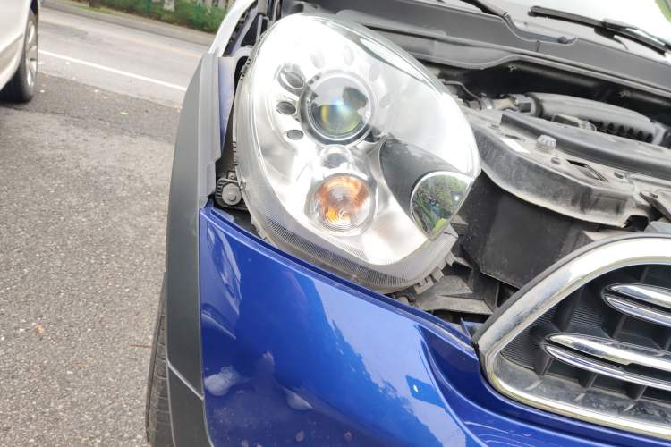 Used MINI Countryman 2014 1.6L COOPER Excitement Right Front Headlight