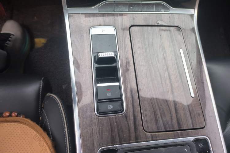 Used EXEED Lanyue 2021 400T Two-Wheel-Drive Xingrui Pro Edition 7-Seater
