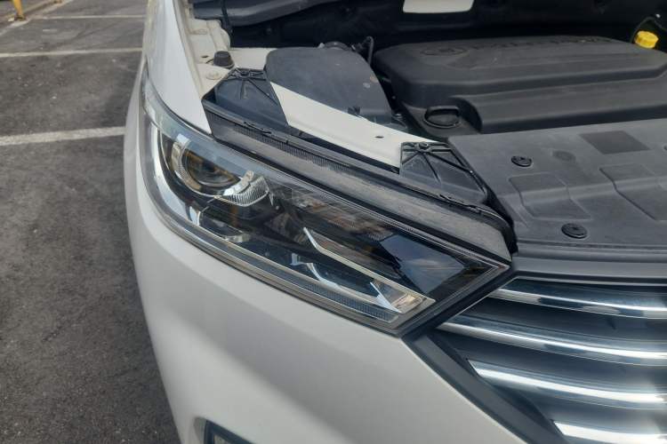 Used Baojun 360 2018 1.5L Manual Luxury Edition China V Right Front Headlight