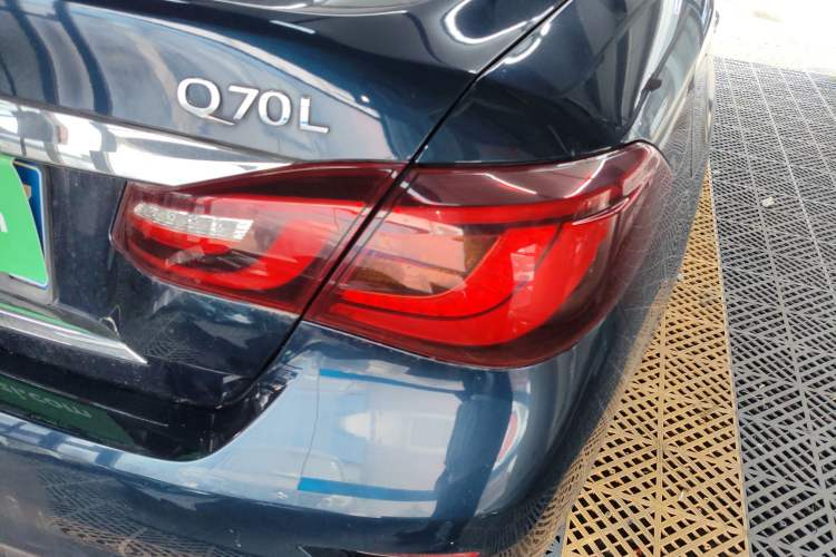 Used Infiniti Q70 2017 Q70L 2.5L Enjoyment Edition Right Rear Taillight