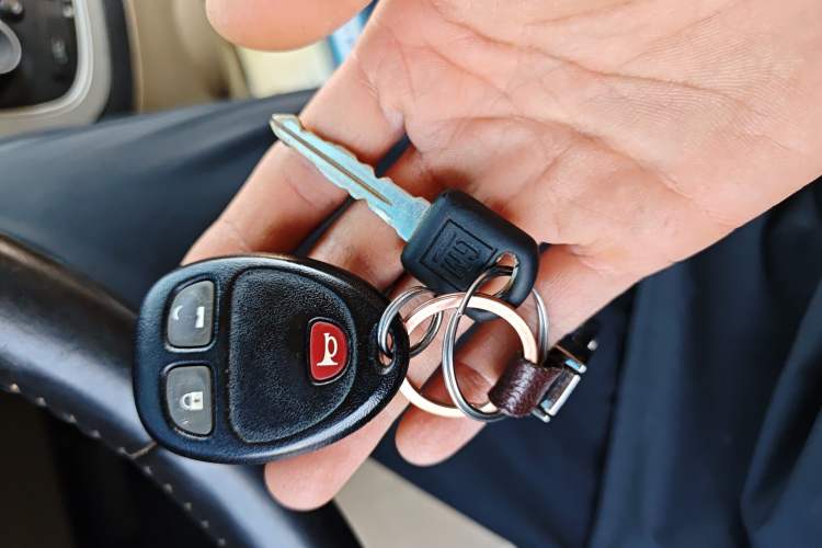 Used Buick GL8 2013 2.4L Executive Edition Vehicle Key