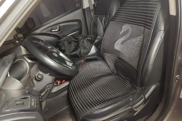 Used Hyundai ix35 2010 2.0L Automatic Two-Wheel Drive Elite Edition GLS
