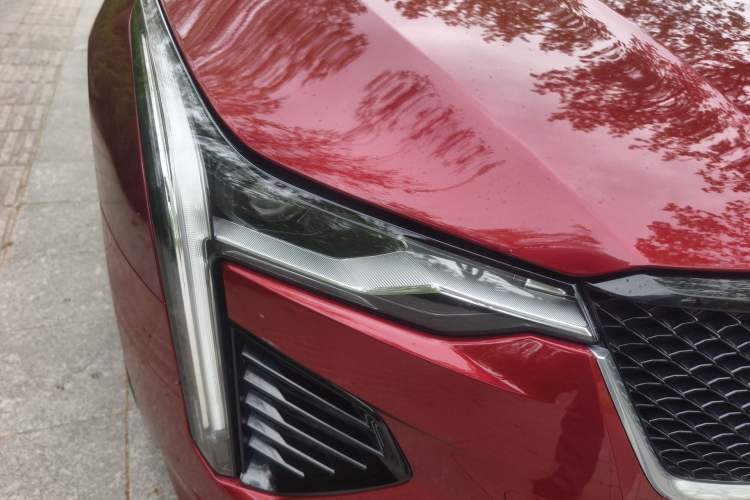 Used Cadillac CT4 2020 28T Elite Edition Right Front Headlight