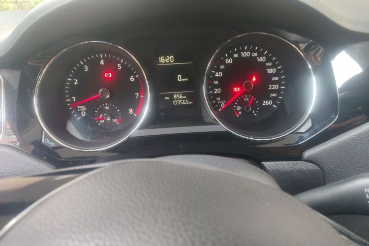 Used Volkswagen Sagitar 2015 230TSI Manual Comfort Version