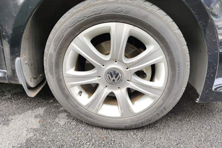 Used Volkswagen Lavida 2011 1.6L Automatic Premium Edition
