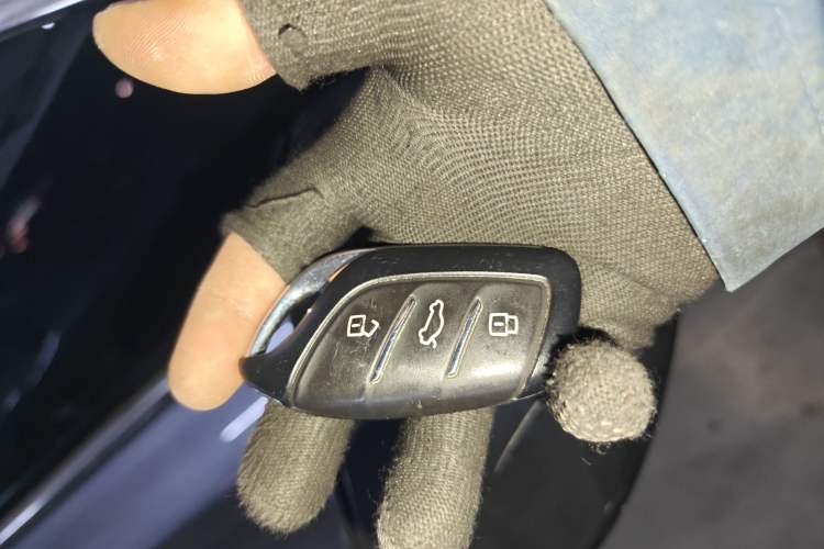 Used Roewe i6 MAX 2020 300TGI Automatic "Swell Cool Smart Drive" Edition
