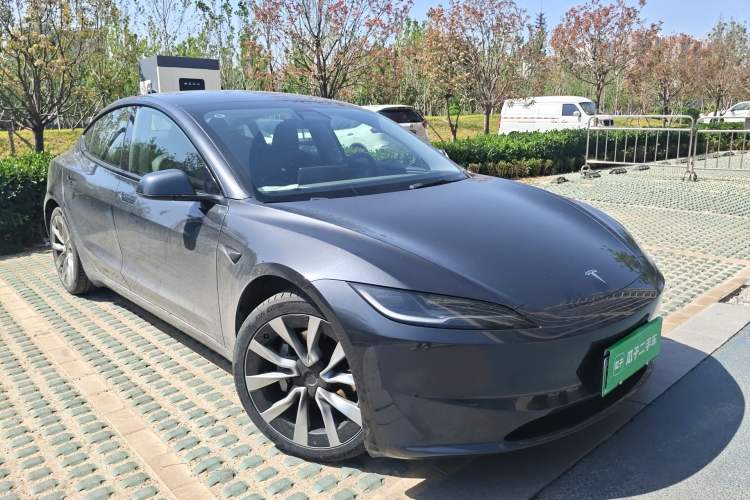 Used Tesla Model 3 2023 Rear-Wheel-Drive Version
