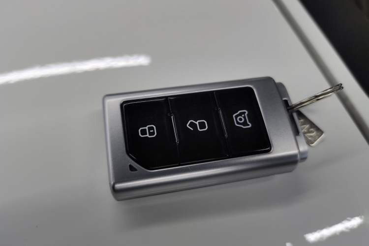 Used 212 T01 2024 2.0T Mechanic