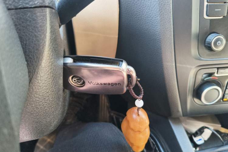 Used Volkswagen Sagitar 2012 1.4TSI Manual Luxury Model Vehicle Key