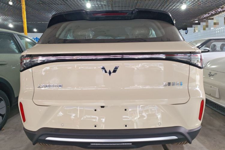 Used Wuling Bingo S 2025 Model 430km Deluxe Edition