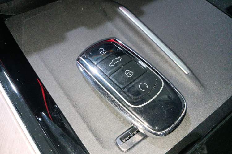 Used Chery Tiggo 9 C-DM 2025 1.5T 106KM Ultra-Comfort Edition 5 Seats Lithium-NMC Vehicle Key